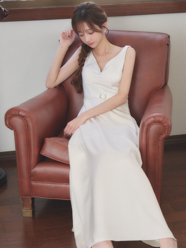 ホワイト モデル：ゆめ　身長：160cm　着用サイズ：Sサイズ