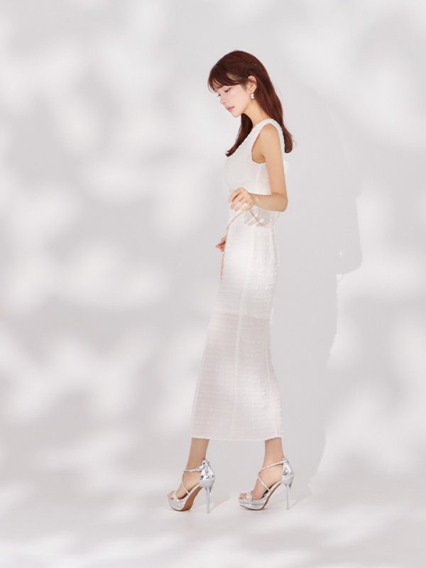 ホワイト　モデル：まりん　身長：164cm　着用サイズ：Sサイズ