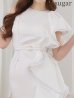 ホワイト　モデル：真優川咲　身長：158cm　着用サイズ：Sサイズ