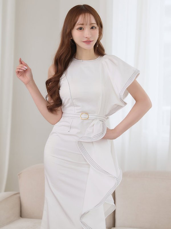 ホワイト　モデル：真優川咲　身長：158cm　着用サイズ：Sサイズ