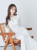 ホワイト　モデル：真優川咲　身長：158cm　着用サイズ：Sサイズ
