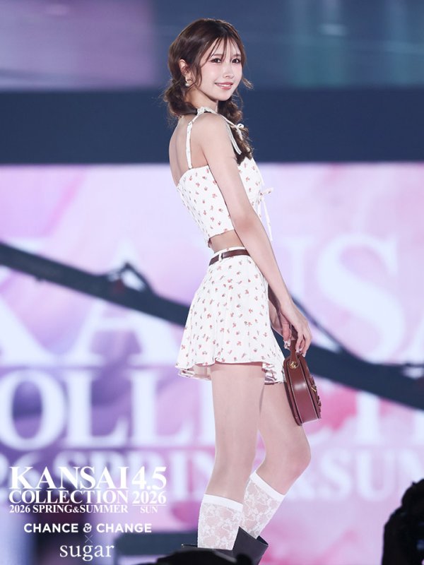 ピンク　モデル：さんご　身長：170cm　着用サイズ：Sサイズ