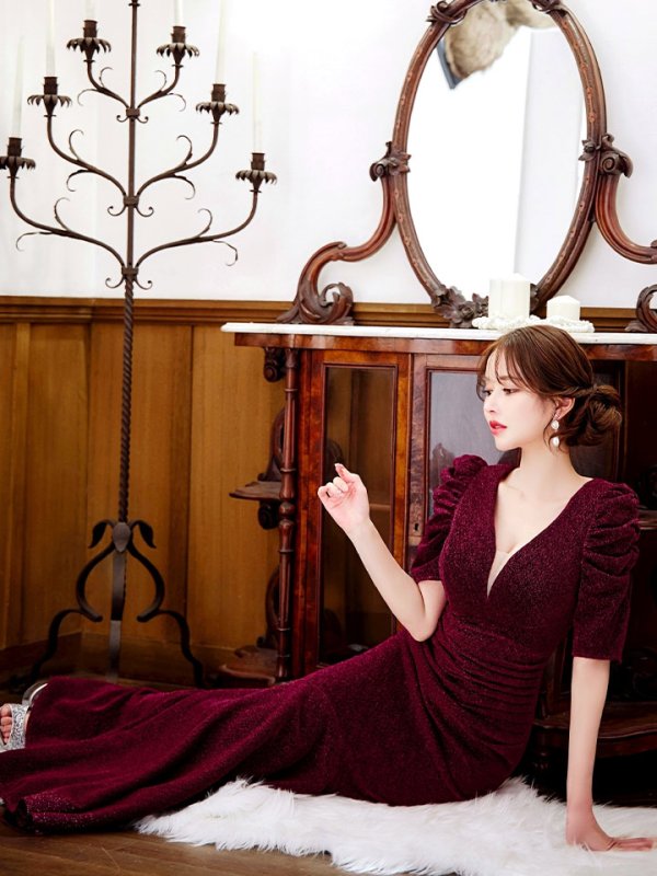 ブラックバーガンディ モデル:ゆめ 身長:160cm 着用サイズ:8号(Sサイズ)