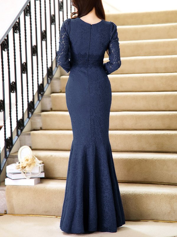 ネイビー モデル:ゆめ 身長:160cm 着用サイズ:8号(Sサイズ)