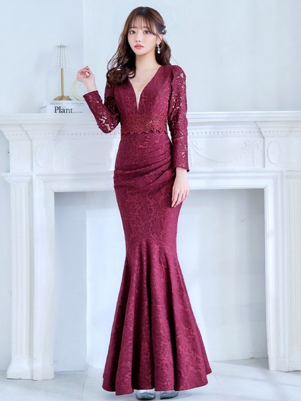 バーガンディ モデル:羽澄まり 身長:158cm 着用サイズ:8号(Sサイズ)