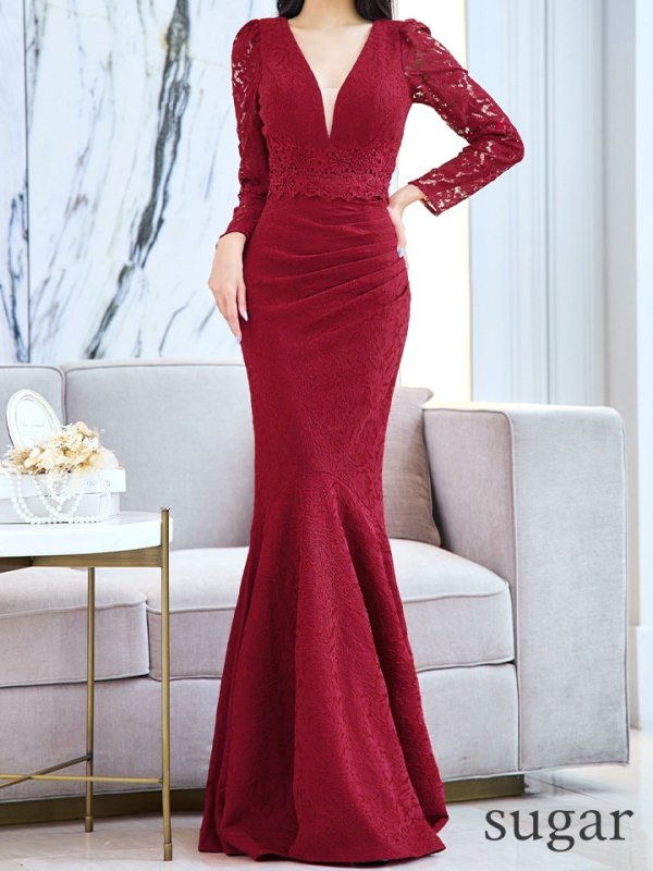 ダークレッド モデル:まおちゃる 身長:158cm 着用サイズ:8号(Sサイズ)