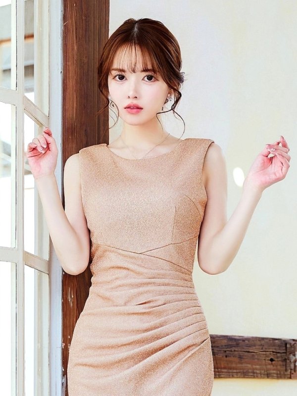 シャンパン モデル:ゆめ 身長:160cm:8号(Sサイズ)