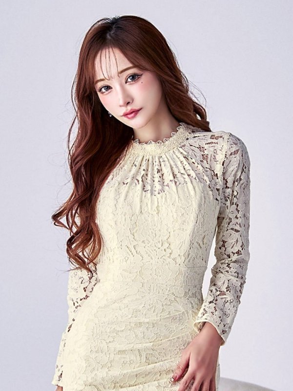 ライトベージュ　モデル：真優川咲　身長：158cm　着用サイズ:Sサイズ