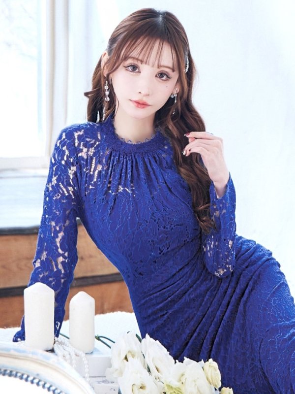 ロイヤルブルー モデル:真優川咲 身長:158cm:Sサイズ