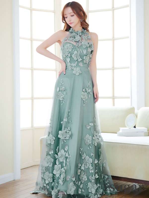 カスケード モデル：真優川咲　身長：158cm　着用サイズ：8号(Sサイズ)