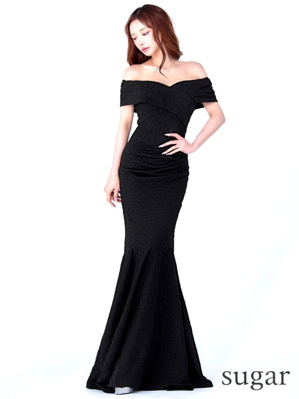 ブラック モデル:真優川咲 身長:158cm:Sサイズ