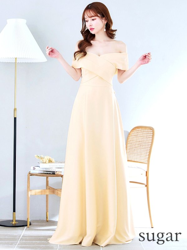 ライトベージュー モデル:ゆめ 身長:160cm 着用サイズ:8号(Sサイズ)