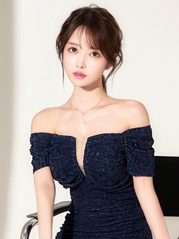 ネイビー　モデル：ゆめ　身長：160cm　着用サイズ：8号(Sサイズ)