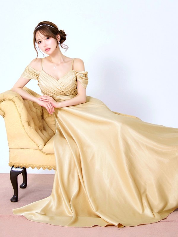 シャンパン モデル：ゆめ　身長：160cm　着用サイズ：8号(Sサイズ)