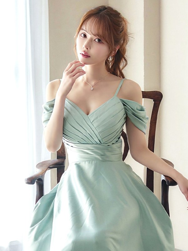 カスケード　モデル：ゆめ　身長：160cm　着用サイズ：8号(Sサイズ)