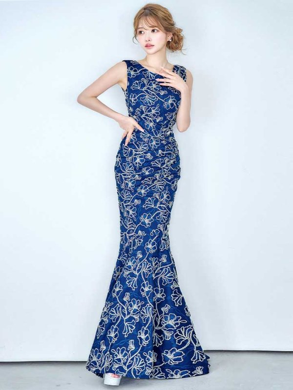 ネイビー　モデル：ゆめ　身長：160cm　着用サイズ：8号(Sサイズ)