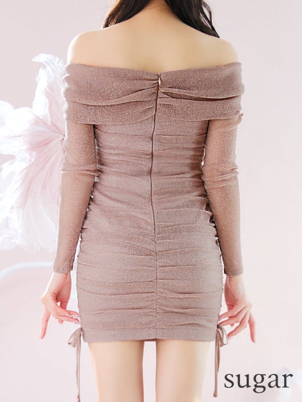 ピンクベージュ モデル:りな 身長:160cm 着用サイズ:Sサイズ