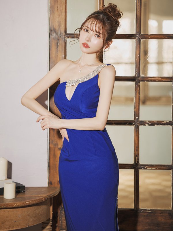 ロイヤルブルー モデル:ゆめ 身長:160cm 着用サイズ:XSサイズ