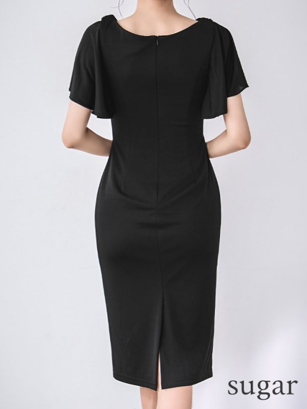 ブラック　モデル：まおちゃる　身長：158cm　着用サイズ：XSサイズ