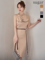 【12月上旬-12月中旬発送予定】XSサイズあり【Veautt/ヴュート】【OF05】アシンメトリーネック/ ドレープ/ ベルト/ タイト/ ミディアムドレス/ キャバドレス