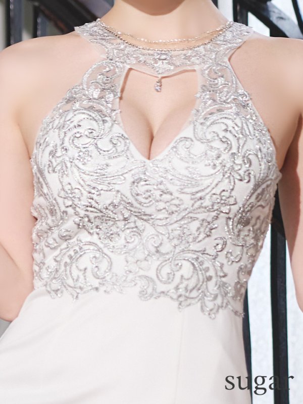 画像10: XSサイズあり【Veautt/ヴュート】【OF05】ホルターネック/ 刺繍 /  デコルテ/  ストレッチ/ タイト/ ミディアムドレス/ キャバドレス