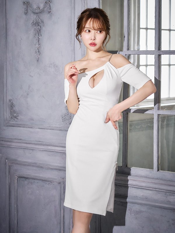 ホワイト モデル:ゆめ 身長:160cm 着用サイズ:Sサイズ