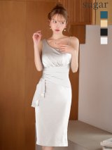 【予約商品/4月中旬-4月下旬発送予定】XSサイズあり【Veautt/ヴュート】アシンメトリーショルダー/ ウエストマーク/ フリル/ タック/ サイドファスナー/ タイト/ ミディアムドレス/ キャバドレス[OF05]