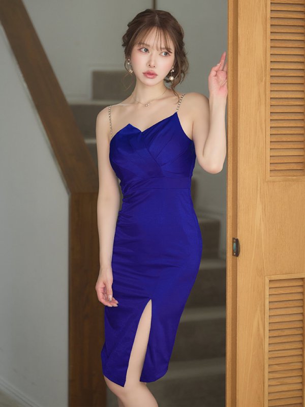 ロイヤルブルー　モデル：ゆめ　身長：160cm　着用サイズ：XSサイズ