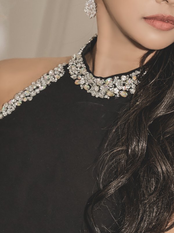 画像5: 訳あり商品☆ビジュー取れあり XSサイズあり【Veautt/ヴュート】【OF05】アメスリ/ ホルターネック/ ネックショルダービジュー/ ファスナースリット/ ジップスリット/ タイト/ひざ丈/ミディアム/ ミニドレス/ キャバドレス