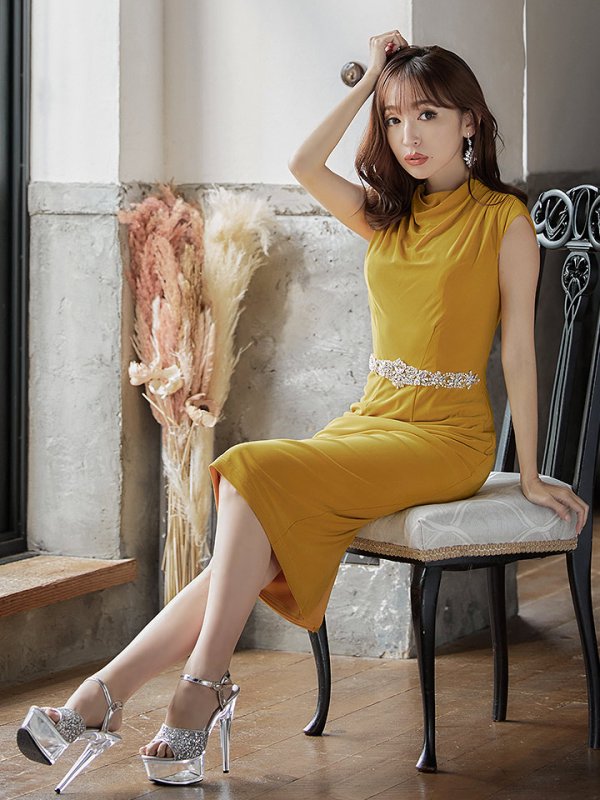 画像5: XSサイズあり【Veautt/ヴュート】【OF05】ハイネック/ ドレープ/ ウエストビジュー/ Vバック/ タイト/ ひざ丈/ ミディアム/ キャバドレス