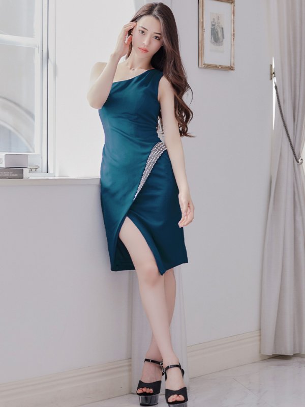 画像11: XSサイズあり【Veautt/ヴュート】【OF05】ワンショルダー/ ウエストスリットビジュー/ ひざ丈/ タイト/ アシンメトリー/ ミディアムドレス/ キャバドレス