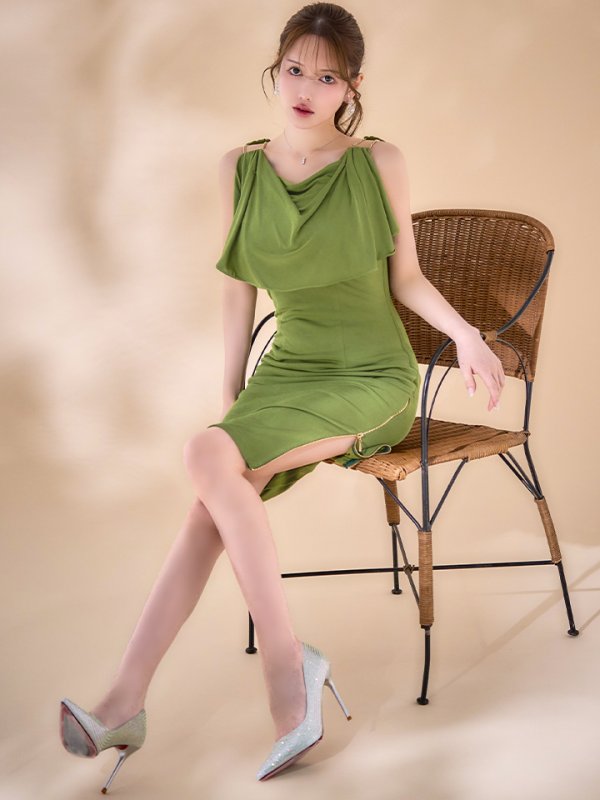 グリーン　モデル：ゆめ　身長：160cm　着用サイズ：Sサイズ