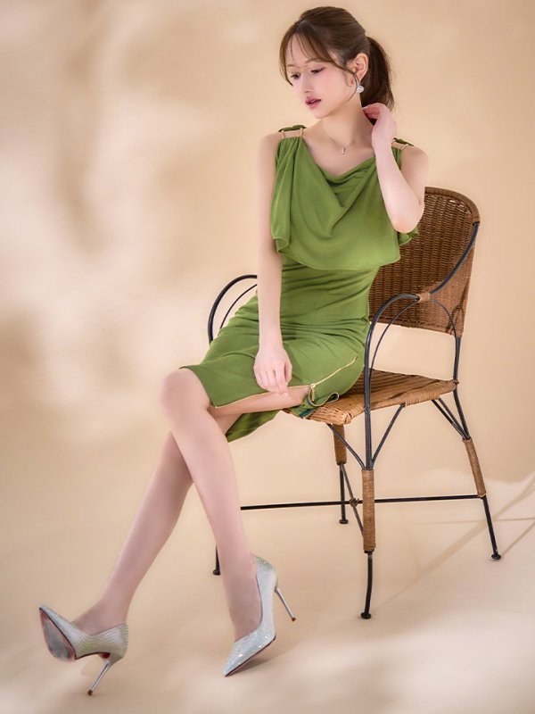 グリーン　モデル：ゆめ　身長：160cm　着用サイズ：Sサイズ