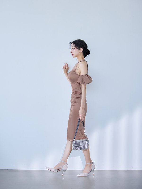 モカピンク　モデル：まおちゃる　身長：158cm　着用サイズ：XSサイズ