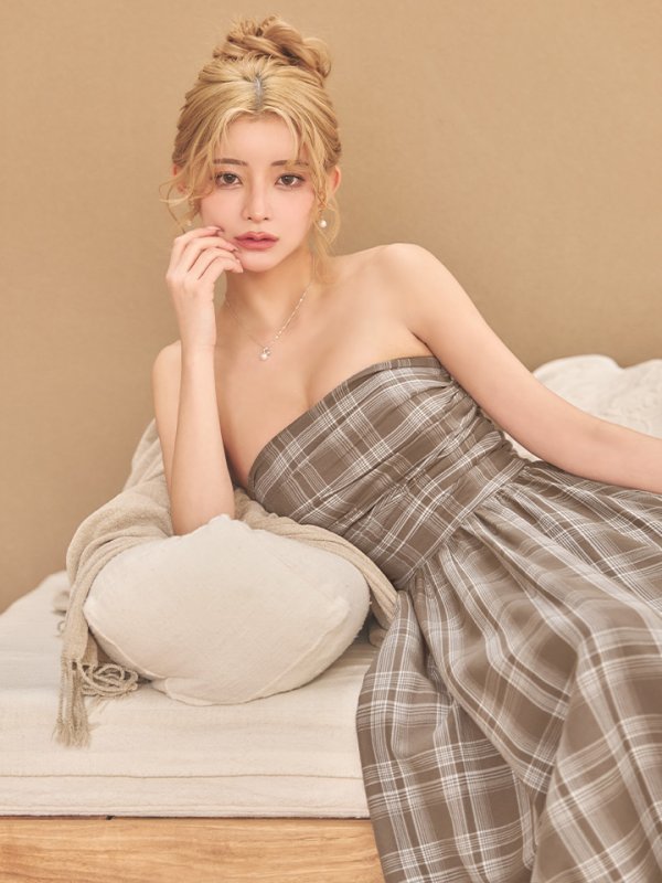 ベージュ　モデル：ふぶき　身長：161cm　着用サイズ：Sサイズ