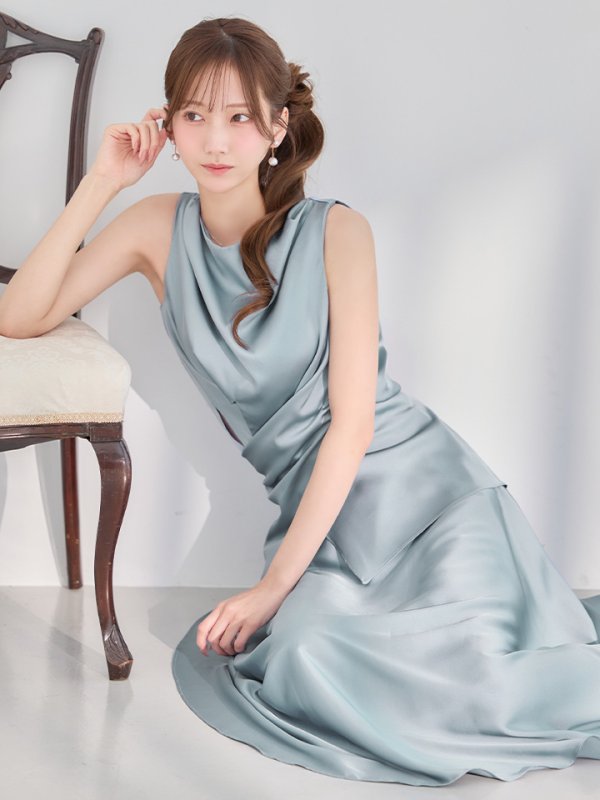 ブルー　モデル：あすか　身長：170cm　着用サイズ：XSサイズ