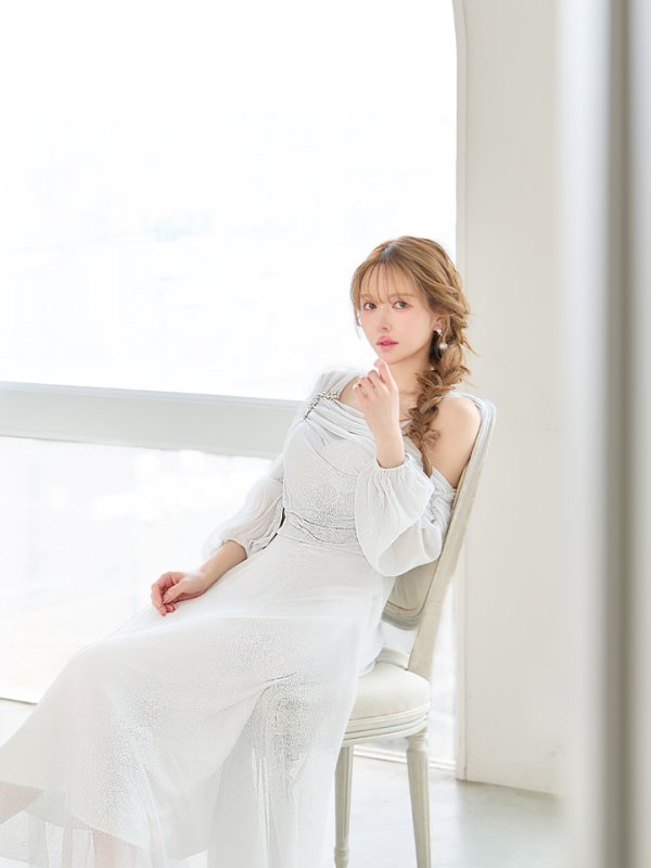 ホワイト　モデル：ゆめ　身長：160cm　着用サイズ：Sサイズ