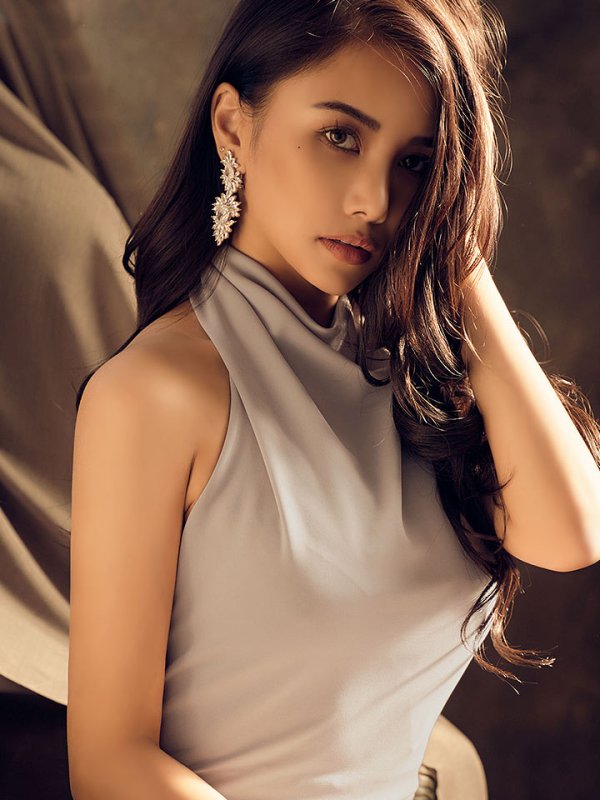 画像4: XSサイズあり【Veautt/ヴュート】ハイネック/ サイドスリット/ ファスナー/ タイト/ひざ丈/ミディアム/ ミニドレス/ キャバドレス[OF05]