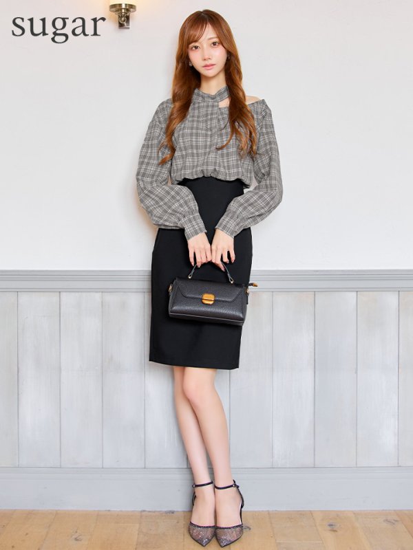 ダークグレー　 モデル：あすか　身長：170cm　着用サイズ：Sサイズ