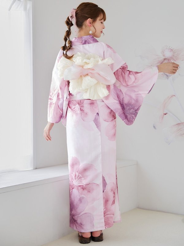 モデル:加藤ナナ 身長:160cm 着用サイズ:Fサイズ