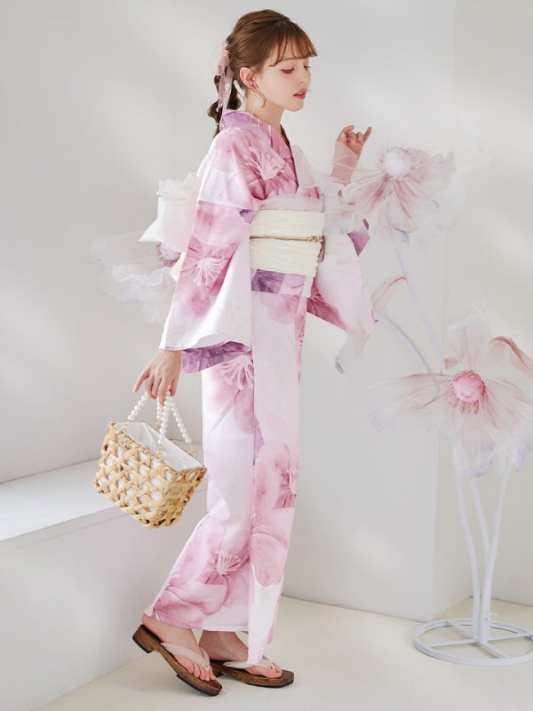 モデル:加藤ナナ 身長:160cm 着用サイズ:Fサイズ