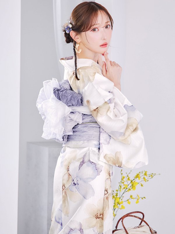 モデル：菅野結以　身長：163cm