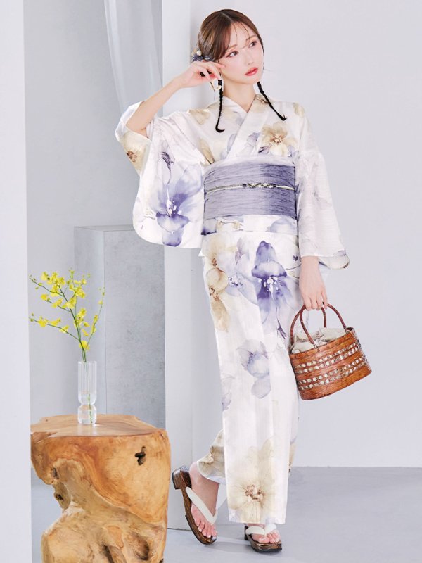 モデル：菅野結以　身長：163cm