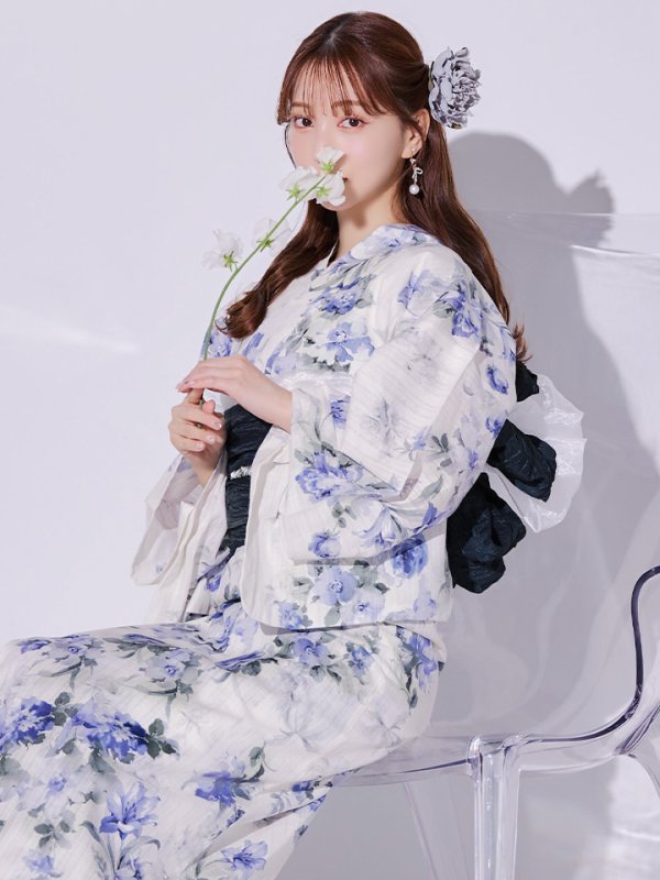 モデル：麻亜里　身長：160cm　着用サイズ：Fサイズ