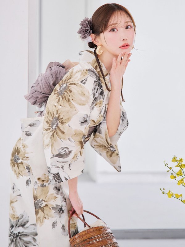 モデル：菅野結以　身長：163cm