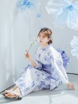 モダンフラワー大人エレガント浴衣 OBI-g-500-kj-9-NV / HIMO-906-yn-IV / HEKO-800-sb-8-DusBL / YA-1016-kj-GY / GETA-01-kj-2-BL/ [YMT]