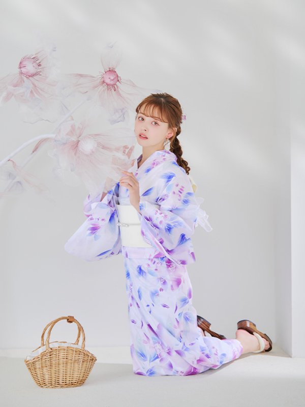 モデル:加藤ナナ 身長:160cm 着用サイズ:Fサイズ