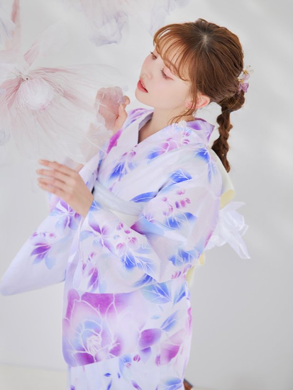 モデル:加藤ナナ 身長:160cm 着用サイズ:Fサイズ