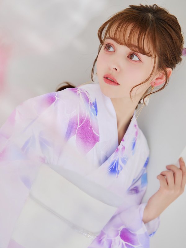 モデル:加藤ナナ 身長:160cm 着用サイズ:Fサイズ