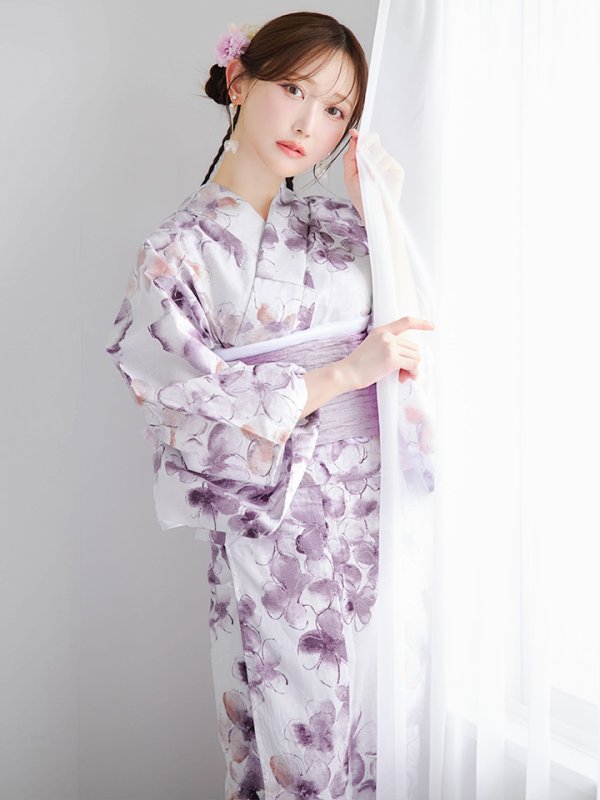 モデル：菅野結以　身長：163cm